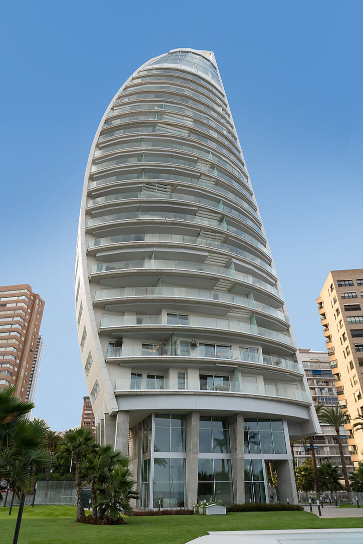 Bel appartement 1ère ligne du rez-de-mer 5ème-B à vendre à Benidorm