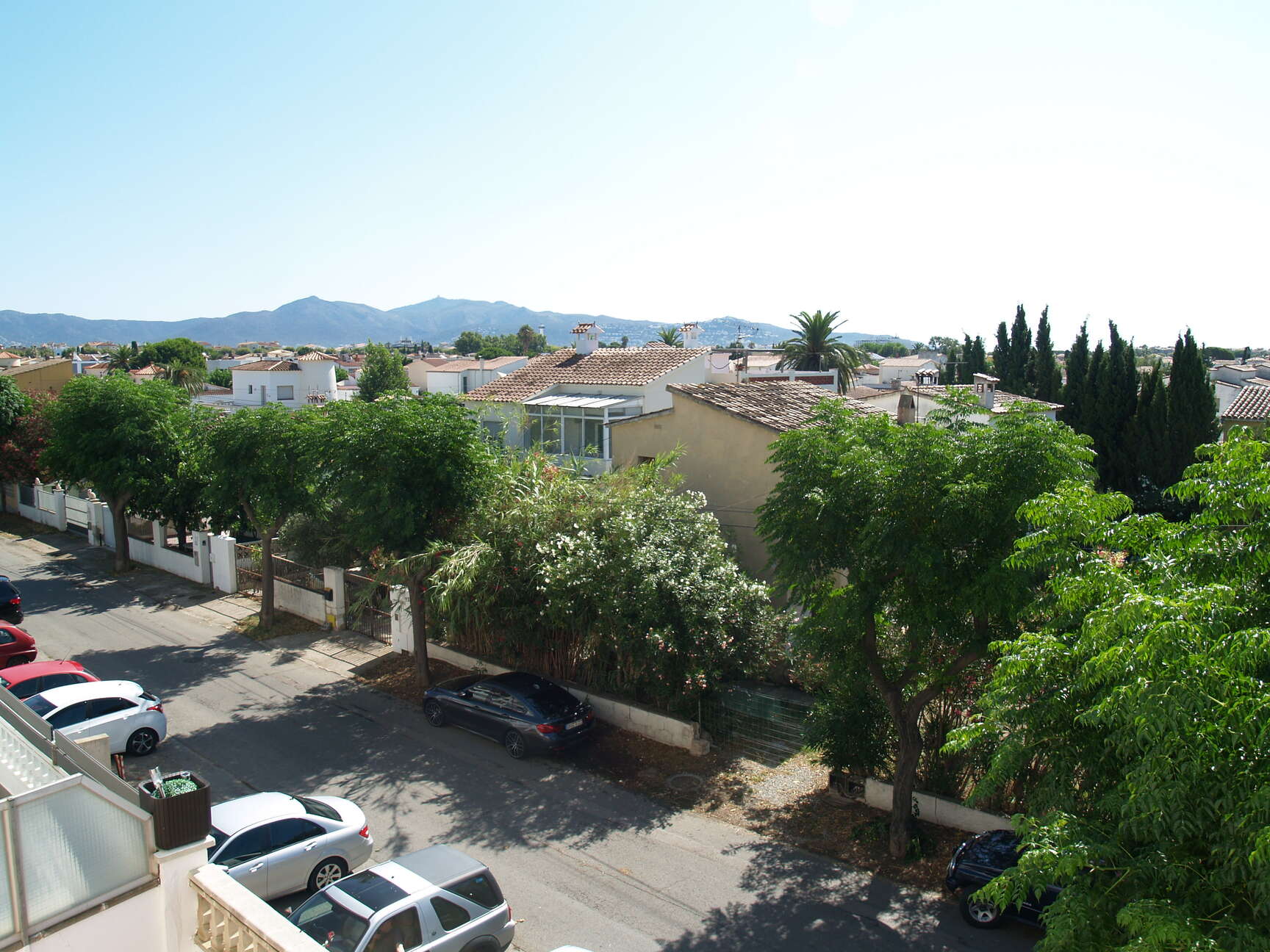 Apartment 600 meters from the beach for sale Empuriabrava