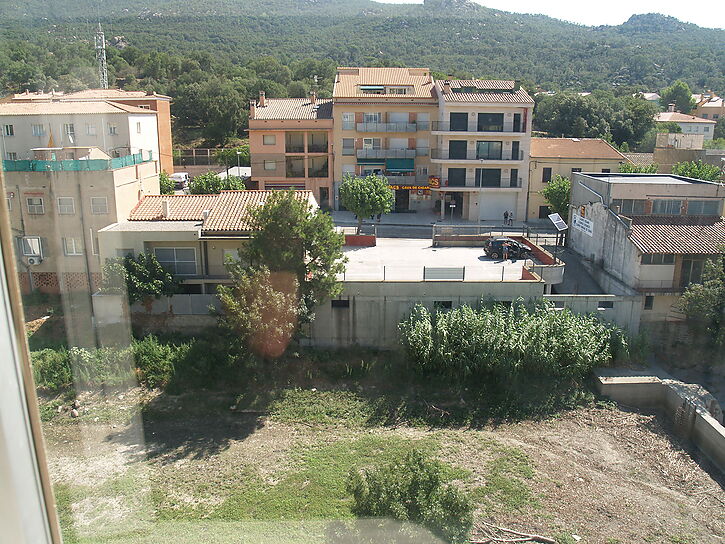 floor-opportunity-investors-bank-for-sale-junquera-702