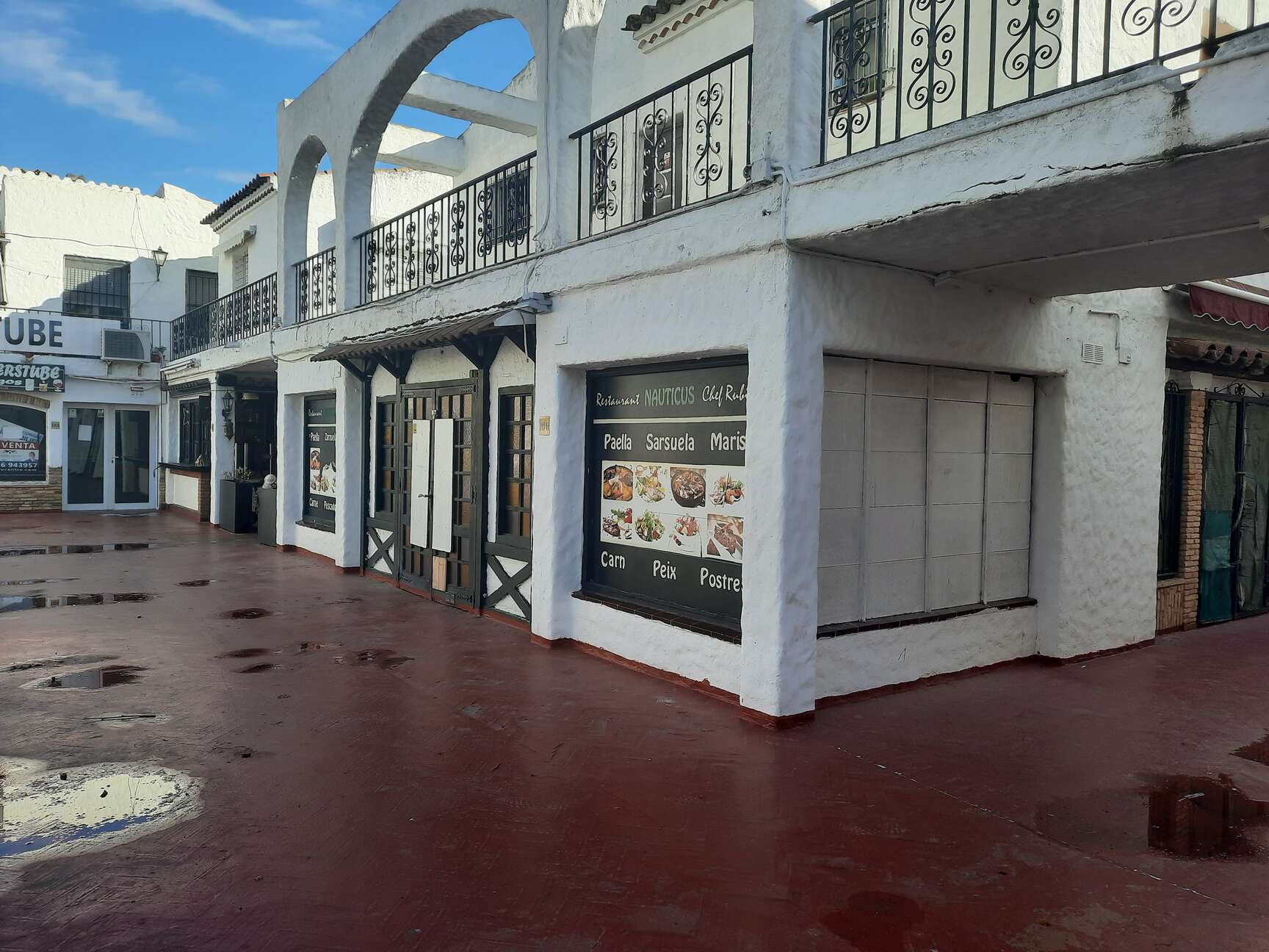 Investment, bank product 3 premises for sale Empuriabrava center ​