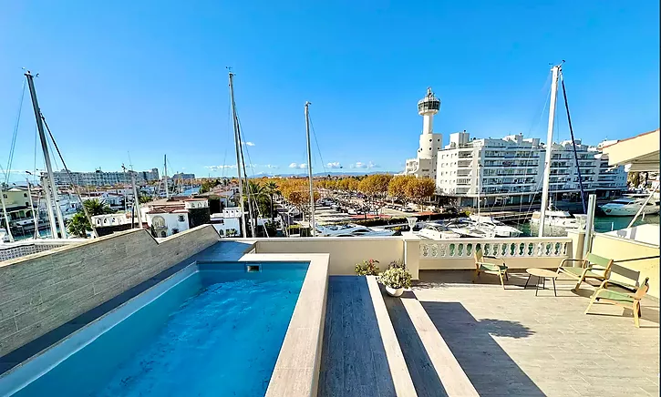 duplex-with-private-pool-and-parking-space-for-sale-in-empuriabrava-887