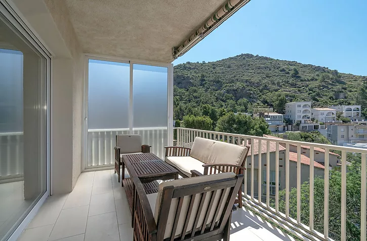 apartament-amb-vistes-en-venda-a-roses-981
