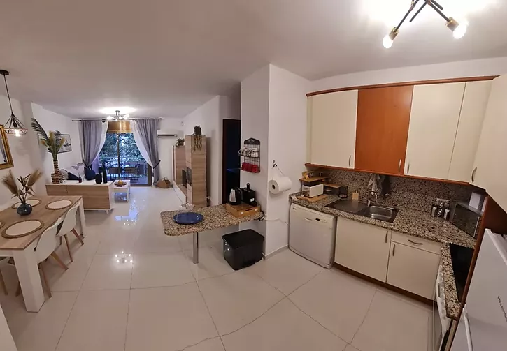 Apartamento en venta a 50 metros de la playa de Empuriabrava
