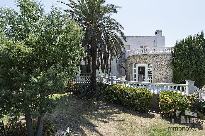 Haus im Zentrum 100 Meter vom Strand entfernt zu verkaufen Empuriabrava